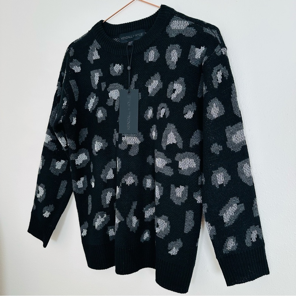 New Kendall + Kylie black knit silver abstract leopard print crew neck sweater - Picture 6 of 8
